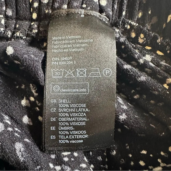 H&M High Waisted Skirt Size 8 - Picture 5 of 5